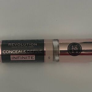 Revolution Conceal & Define Infinite Concealer - Cream Shade